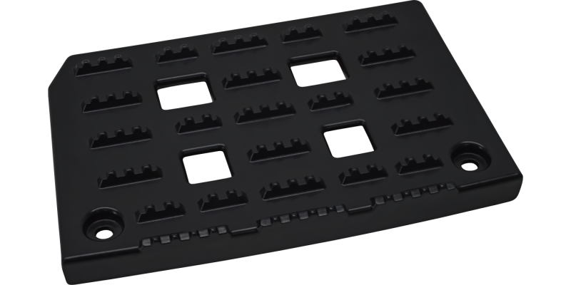 Pisadera inferior derecha estribo MB Atego 2013